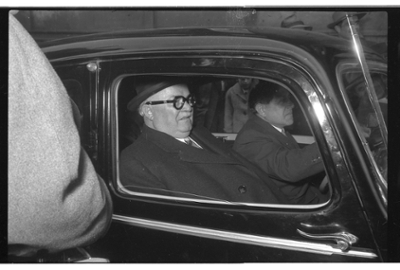Johannes Hoffmann und seine Familie unmittelbar nach ihrer Stimmabgabe am 23. Oktober 1955.
